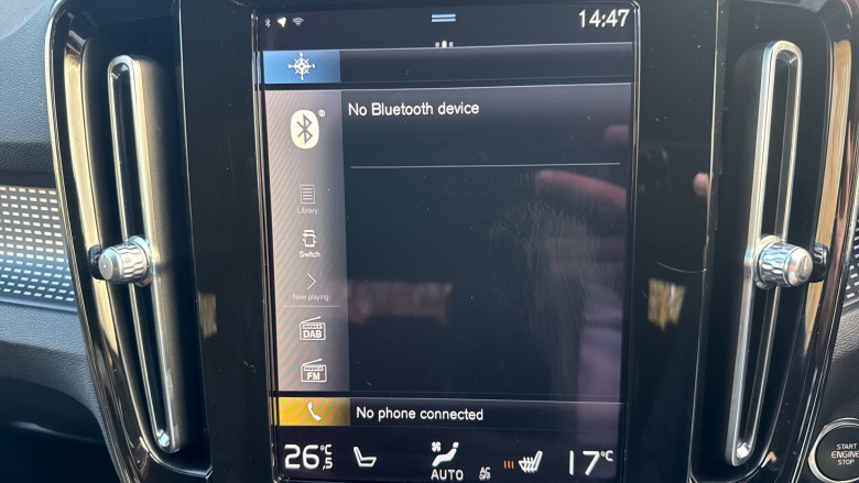 Volvo Xc40 2.0 B4P R DESIGN Pro 5dr Auto Petrol Estate